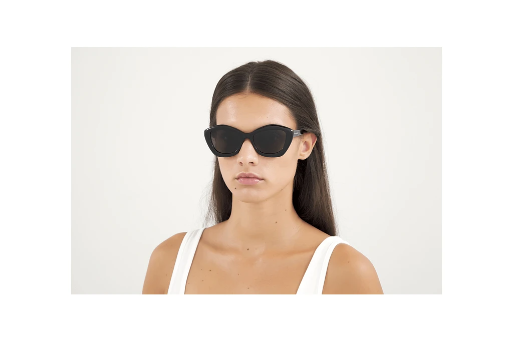 Vista frontale Saint Laurent SL 68 (001)