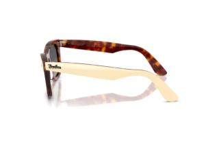 Vista laterale Ray-Ban WAYFARER (RB2240 - 144371)