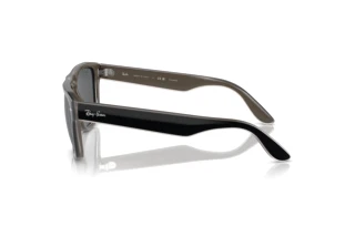 Vista laterale Ray-Ban RB4407 (673381)